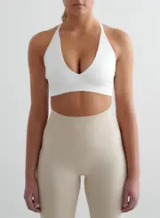 [aim'n] White Shape Seamless Cross Back Bra