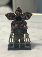 LEGO Stranger Things Demogorgon Red/Tan Custom Pad Printed Minifigure