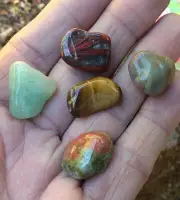 5 ASSORTED TUMBLE STONES TIGERS EYE JASPER UNAKITE etc15mm - 20mm BAG ID CARD