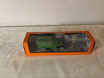 Atlas Adventures of Tintin 1/43 Diecast Green Truck in Box/Case