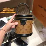 現貨+免運 LV 路易威登 CANNES 手袋 經典老花 發財桶 塗層帆布 水桶包 手提包 肩背包 M43986