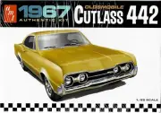 AMT 1365 1967 Oldsmobile Cutlass 442 model kit