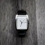 VINTAGE WATCH【石英錶】CK CALVIN KLEIN 酒桶型 K3021120 白面