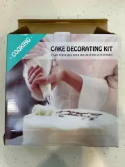 Cake Decorating Kit, +50 Pieces, Turntable, 40 Icing Nozzles, BNIB