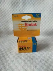 Kodak Max Versatility 400 Film Roll 24 Exposures 35mm EXPIRED 02/2005 Compliment