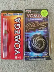 NEW FACTORY SEALED YOMEGA RAIDER BLUE ENDS & BLACK SIDES YO-YO + BRAIN LUBE PEN!
