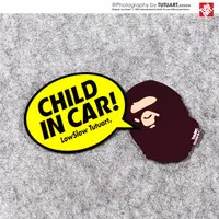 在飛比找蝦皮購物優惠-【愛車族】 猩手上路車尾貼 CHILD IN CAR車內有寶