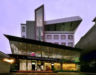 橡樹市區飯店Oak Tree Urban Hotel