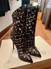 $1895 New CHRISTIAN LOUBOUTIN GOUZIMINE 120 ROUGE MET PATENT Leopard BOOTS