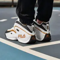 在飛比找Yahoo奇摩購物中心優惠-FILA GRANT HILL 3 男籃球鞋-白/金 1-B