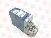 TELEMECANIQUE SENSORS XMLA020A2S12 / XMLA020A2S12 (BRAND NEW)