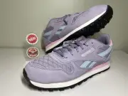 Reebok - W8/ M7 - Classic Leather Suede Running Sneakers - NIB With Note