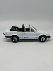 VTG 1985 MATCHBOX FORD ESCORT CABRIOLET XR3i WHITE w/TOW HOOK ~ NEW LOOSE