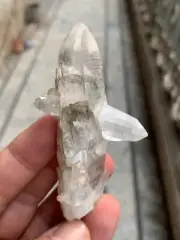 Rutile quartz combine with aquamarine 57 grams crystal