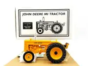 1/16 John Deere MI Industrial Tractor