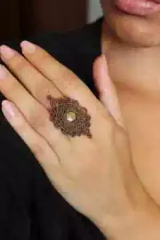 Ring with labradorite