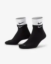 在飛比找Nike官方商店優惠-Nike Everyday Plus Cushioned 訓