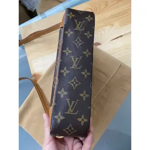 140❤️ LV M51274真品正品 原花老花 經典Monogram真皮+老花 拉鍊 相機包 航空包 小記者包斜背包