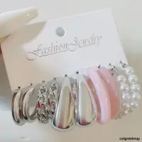 在飛比找露天拍賣優惠-Earring women set 5 piece set 