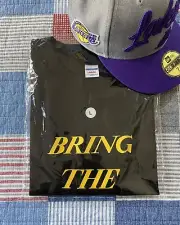 UNDEFEATED x Lakers Bring The Heat Shirt, L ~ Nba Finals Kobe Lebron Shaq