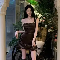 在飛比找蝦皮商城優惠-韓國性感抹胸緊身裙女緊身收腰不規則設計一字領無袖洋裝