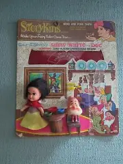 Extrememly Rare Storykins Snow White and Doc Walt Disney's 1967 Set Seven Dwarfs