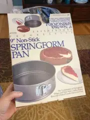 NIB. 9" Non-stick Round Springform Cake Pan Cheesecake Progressive