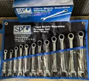 SP TOOLS SP10212 12pc Metric Ratcheting /Geared Spanner Set Open & Ring 8-19mm