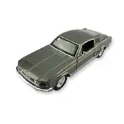 Maisto Licensed 1:24 Scale Ford Mustang GT 1967 Diecast Model Car Grey