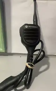 Motorola PMMN4061B Speaker Microphone - 30in Cord, Antenna Connector