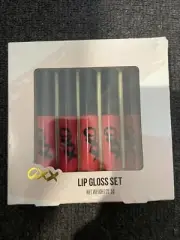 OXX Lip Gloss Set 5 Pieces Freepost Acc569