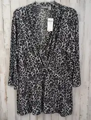 NWT Chicos Travelers Brooklyn Snow Leopard Top Womans 3-XL Knit V Neck Mob Wife
