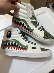 Size 9.5 - VANS Sk8-Hi True White