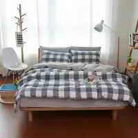 在飛比找Yahoo!奇摩拍賣優惠-法蘭絨床包 雙人床包 5尺 灰白格 刷毛 床包組 兩用被毯 