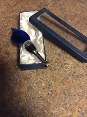 BLUE/MULTI BLOWN GLASS LEAF WINE BOTTLE STOPPER