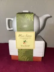 Tea Forte Winter Solstice Gift Set with Porcelain Teapot & 10 Silken Tea Infuser