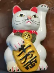 Vintage Japanese Doll Maneki Neko Lucky Cat Beckoning Traditional Folk Craft