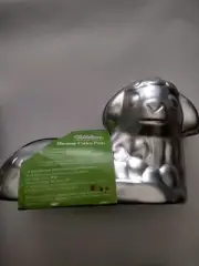 Wilton 3-D Lamb Pan 3D