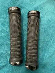 Zitto Rubber Bicycle Handlebar, Mountain Bike Grips, Lock-On Ends