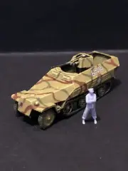 1/72 WW2 German Sd.Kfz 251/17 Ausf D w/2cm KWK 38. Resin. 3700 Models On Offer