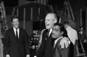 Richard Chamberlain, Raymond Massey, Sammy Davis Jr on Sammy Davis Show Photo