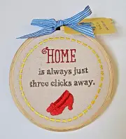 Hallmark Wizard Of Oz Hoop Art Wall Hanging Ruby Slippers 5.5"