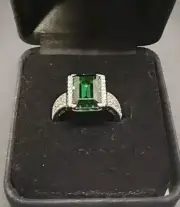 Lab Created Green Emerald Cut CZ w/ White CZ Accents Sterling Silver Ring Sz 8