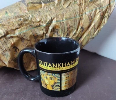Tutankhamun and The Golden Age of The Pharaohs 2008 coffee cup Egypt Wrapping