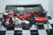 Minichamps Honda RC211V Summer Test 2001 F.Spencer 1:12th 122 017998