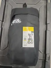 C072CA0 PETZL VOLT Fall arrest and work positioning harness SIZE 1