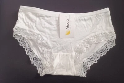 Everyday Briefs Knickers White With Lace Size 6 To 8 With Modal For Softness
