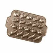 Nordic Ware Garden Patch Pan (50348)