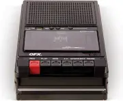 QFX RETRO-39 Shoebox Tape Recorder with USB Player Cassette Player-Au