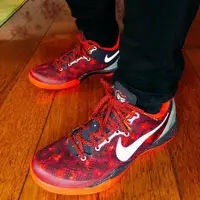 在飛比找蝦皮購物優惠-正版NK Kobe 8 Potro “Halo”科比8代 蛇